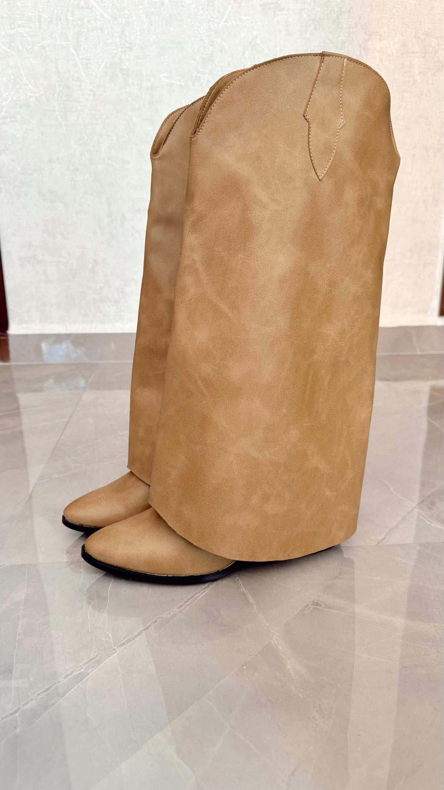 FILOMENA CAMEL