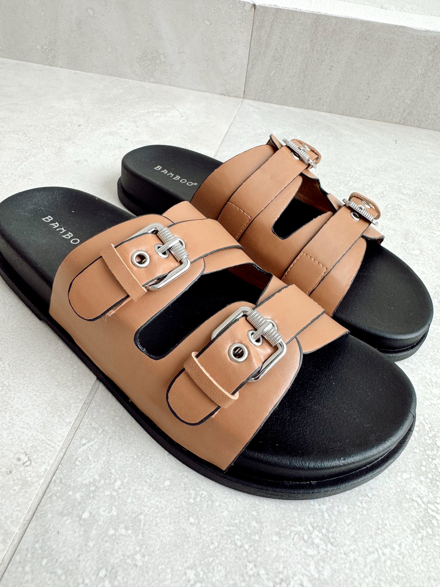 GRISELDA CAMEL