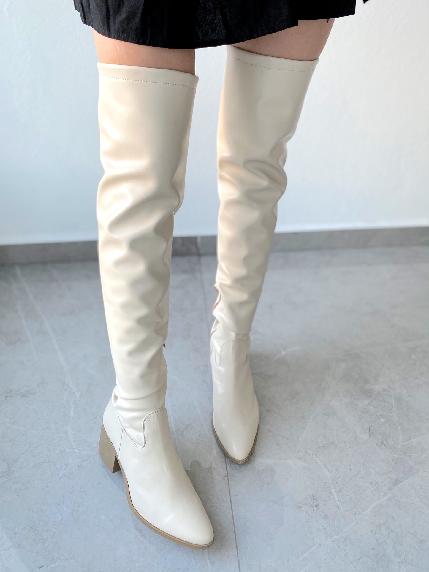 PAULA HUESO